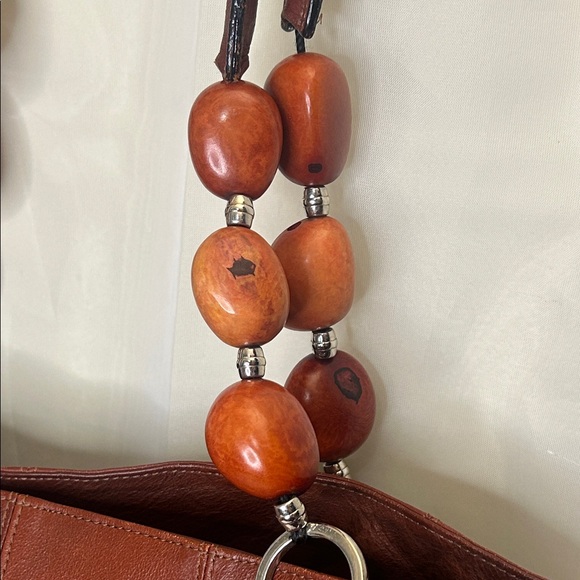 Chic Brown Leather Shoulder Bag with Beaded Handles‎ - Picture 4 of 14